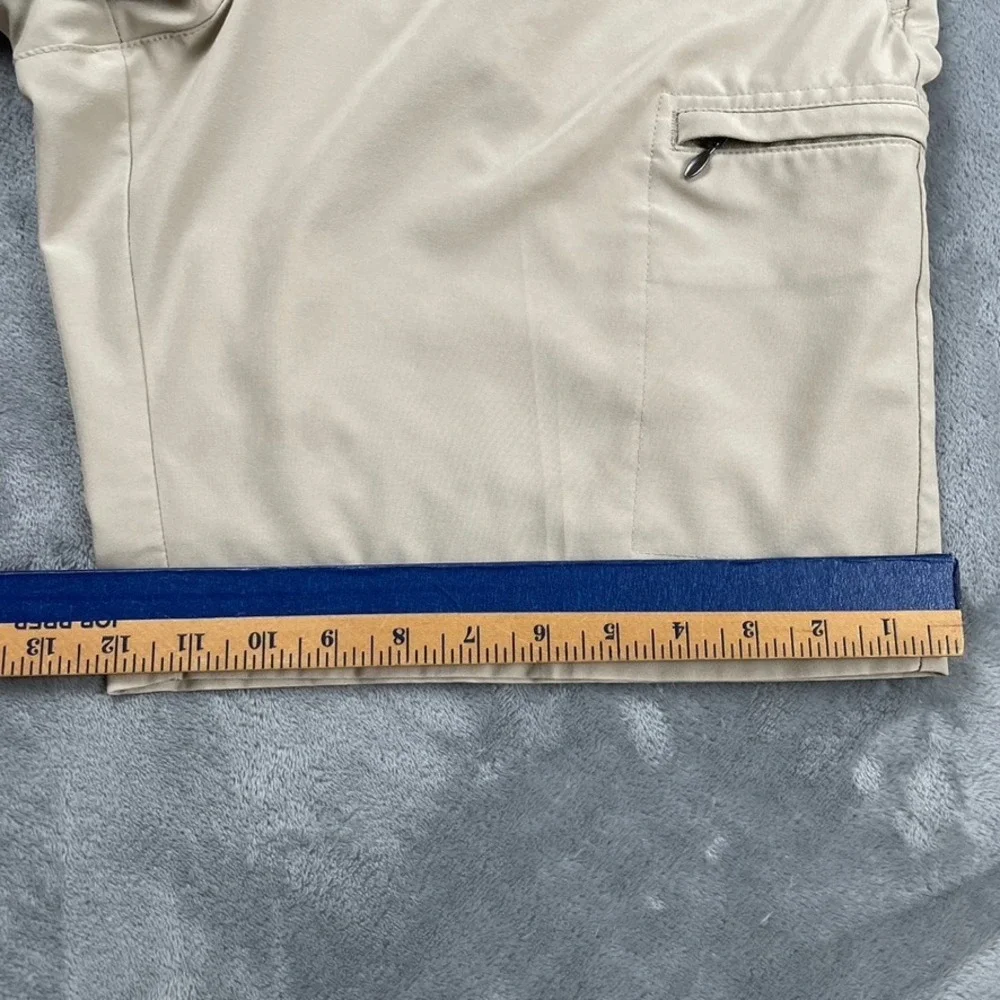 Izod Golf Mens Tan Khaki Stretch Cargo Shorts Size 38 Performance Flat Front